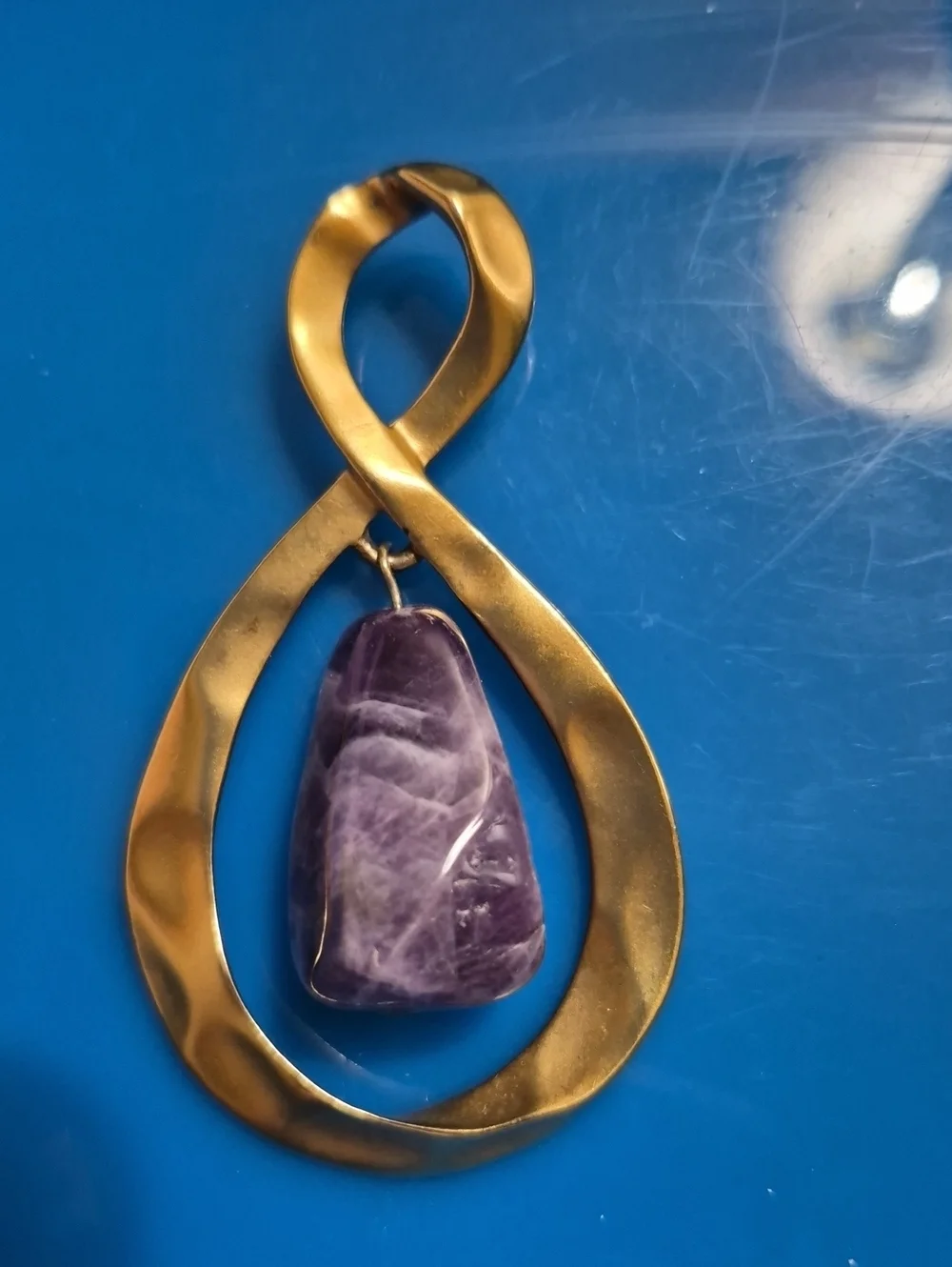Vintage Avon Gold Infinity Amethyst Stone Dangle pendant Necklace